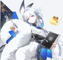 895899 B