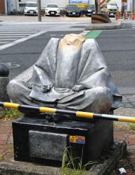 276881 B