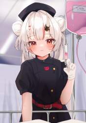 561684 B