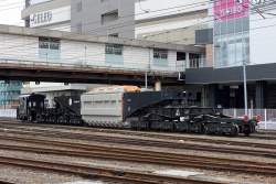 886846 B