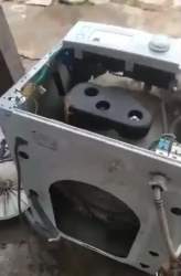 1513930 B