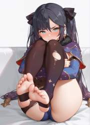 4581893 B
