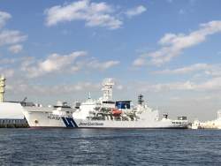 1358557 B