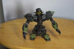 898182 B