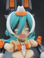 78574 B