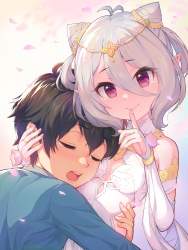 704748 B