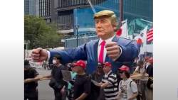983816 B