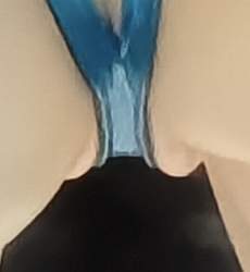 104558 B