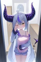 3323231 B