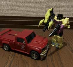 571884 B