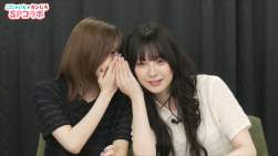 261285 B