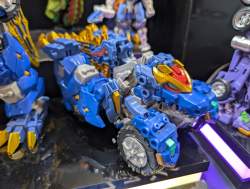 443273 B