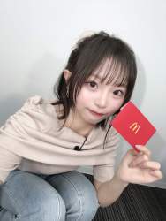 884774 B