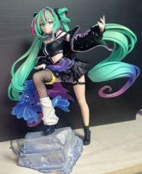 526793 B