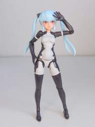 884775 B