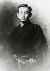 282819 B
