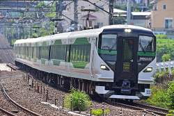 572702 B
