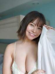 308079 B