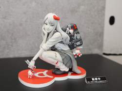 592525 B