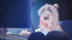 833693 B