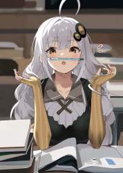 328653 B