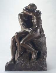 261256 B
