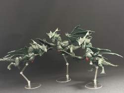 704725 B