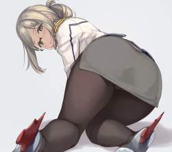881628 B