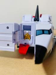 553243 B