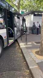 1890042 B