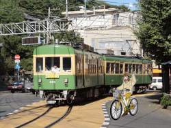 391047 B