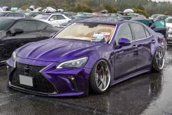 228687 B