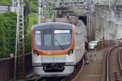 432719 B