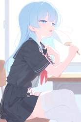 1032983 B