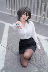 268928 B