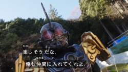 128563 B