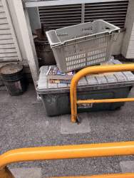 648929 B