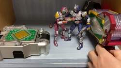 748961 B