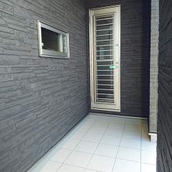 68382 B