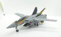 922623 B