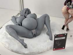 745652 B