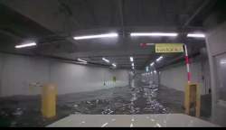 2585972 B