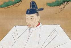 123526 B